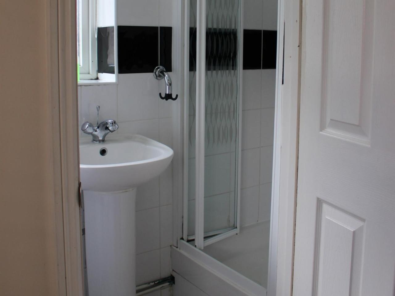 Debden Guest House Hillingdon Chambre photo