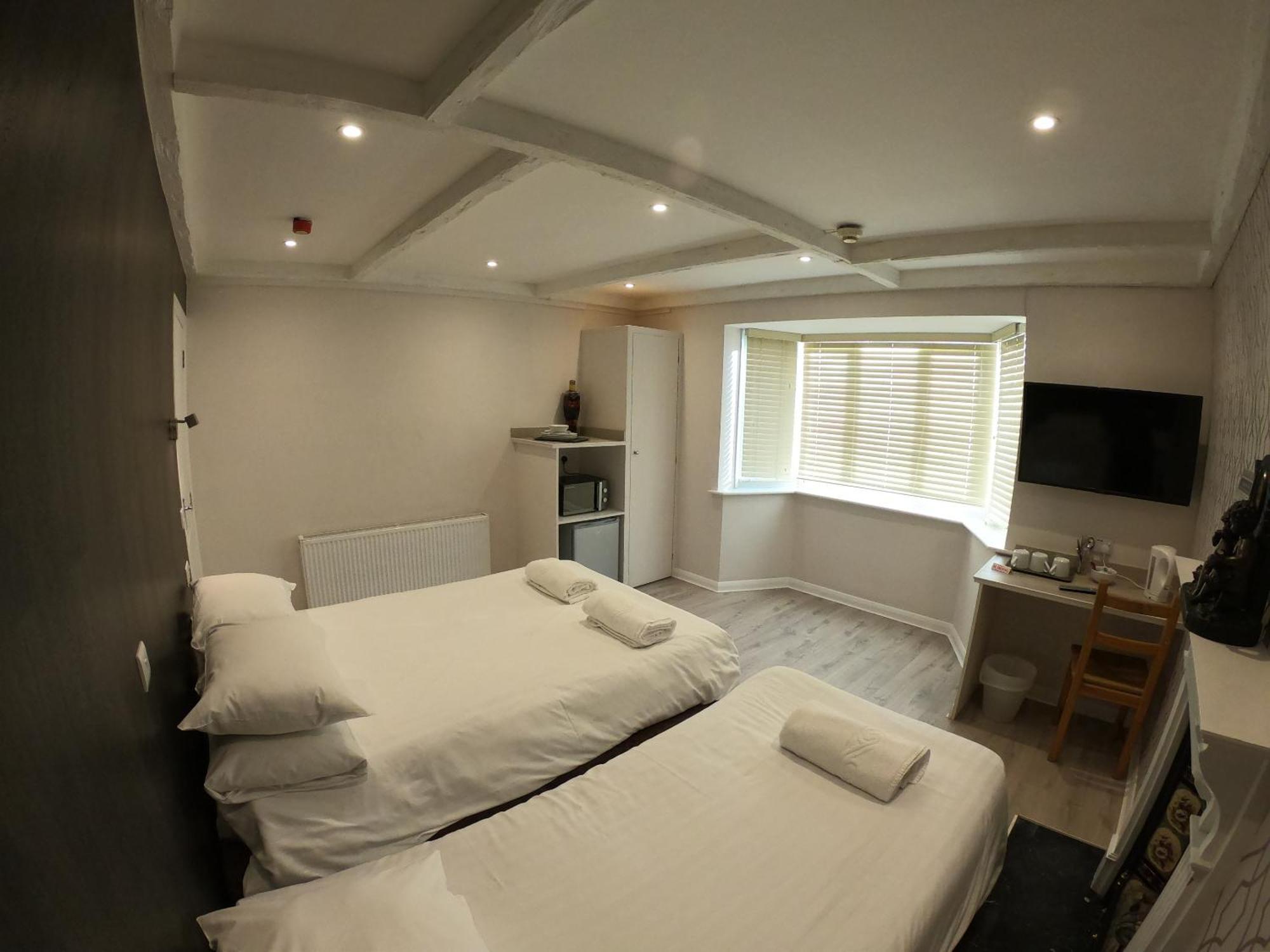 Debden Guest House Hillingdon Chambre photo